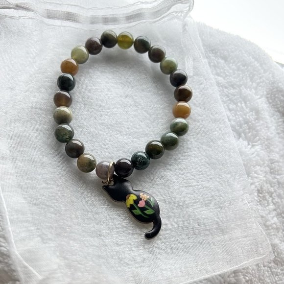 Handcrafted cat charm bracelet - Picture 3 of 5